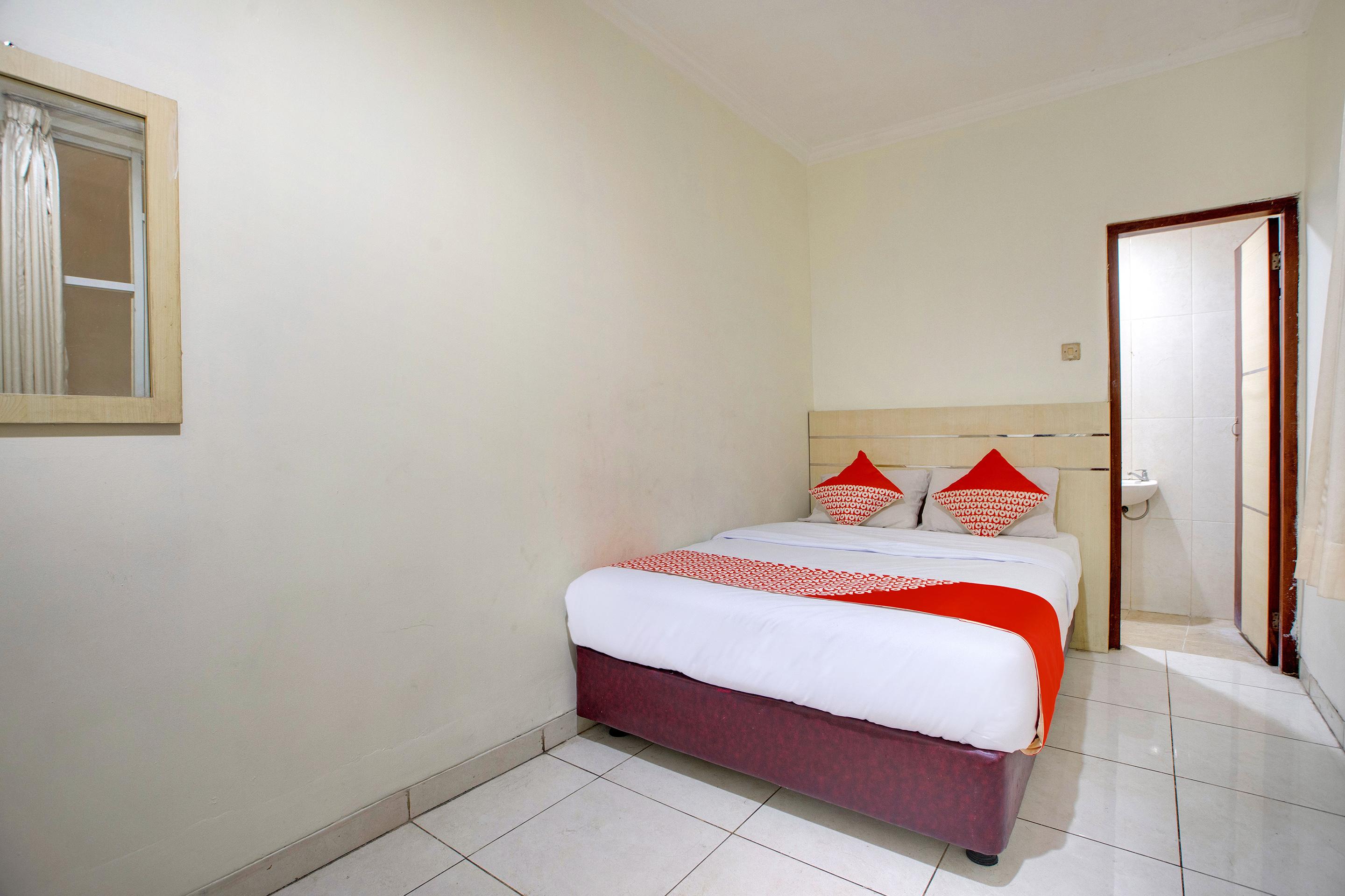 Reddoorz @ Hotel Arimbi Dewi Sartika Baru Bandung Exteriör bild