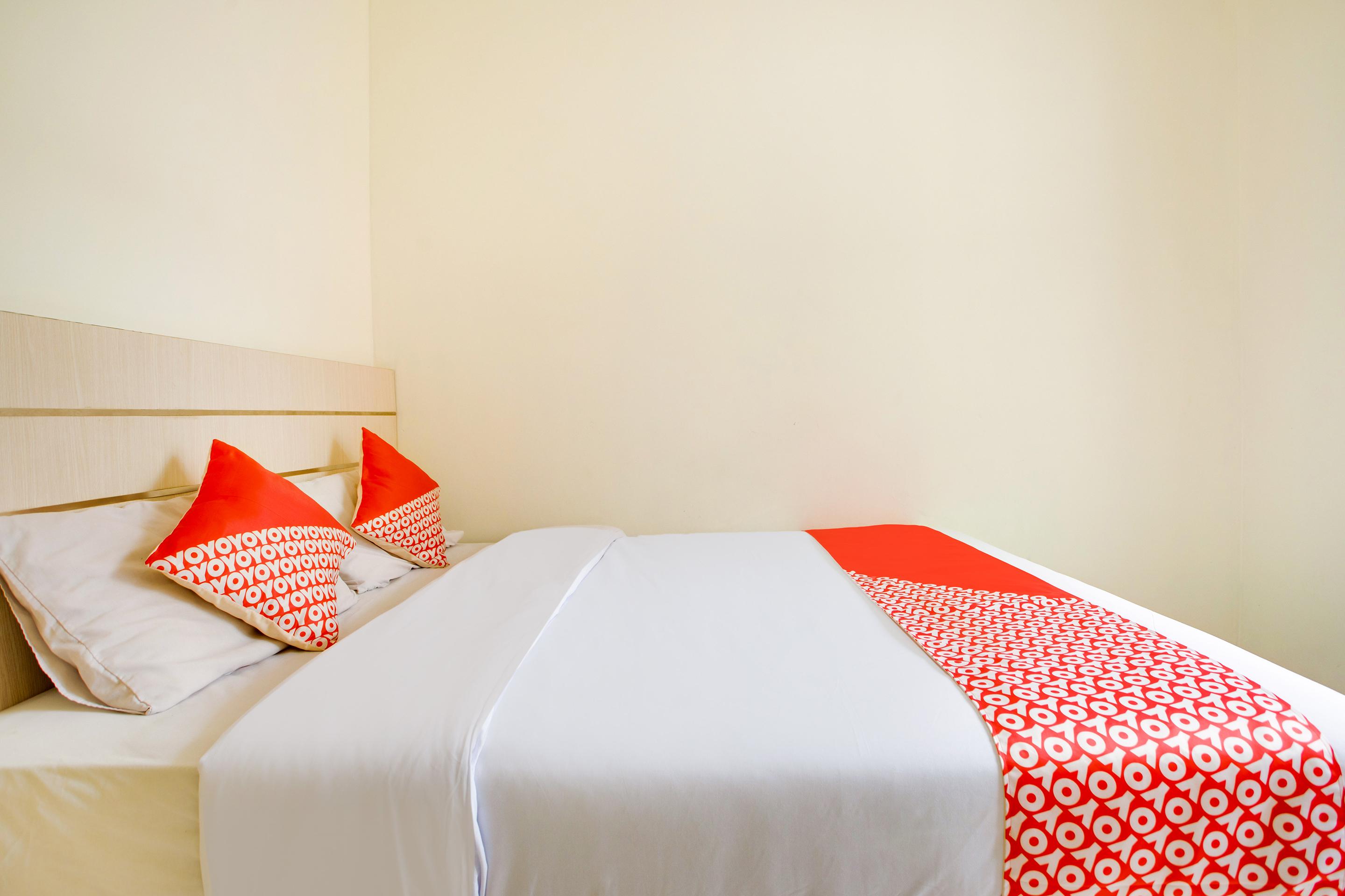 Reddoorz @ Hotel Arimbi Dewi Sartika Baru Bandung Exteriör bild