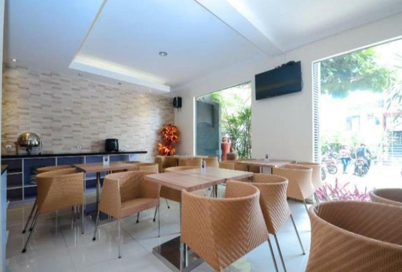 Reddoorz @ Hotel Arimbi Dewi Sartika Baru Bandung Exteriör bild